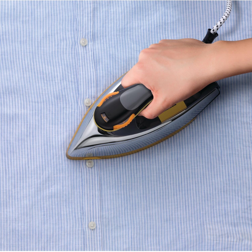 Black & Decker 1350W Heavy Weight Dry Iron F550-B5